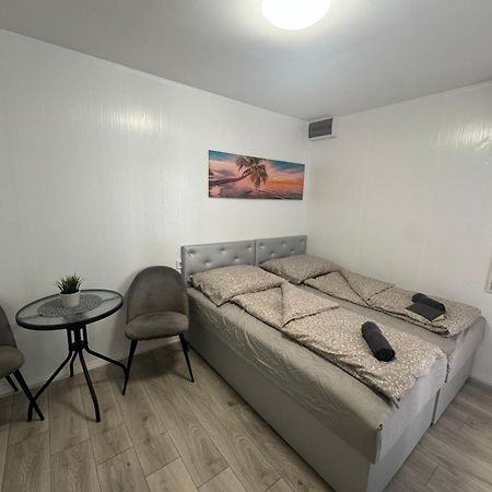 Kinizsi Udvar Apartmanház Balatonboglár Exterior foto