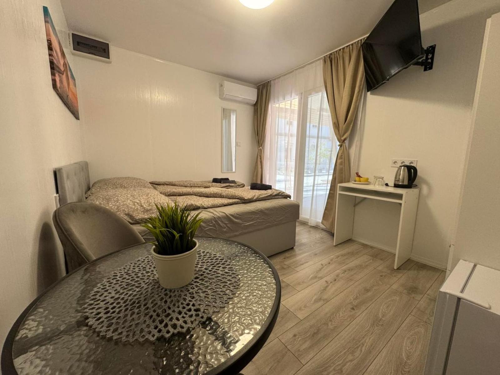 Kinizsi Udvar Apartmanház Balatonboglár Exterior foto