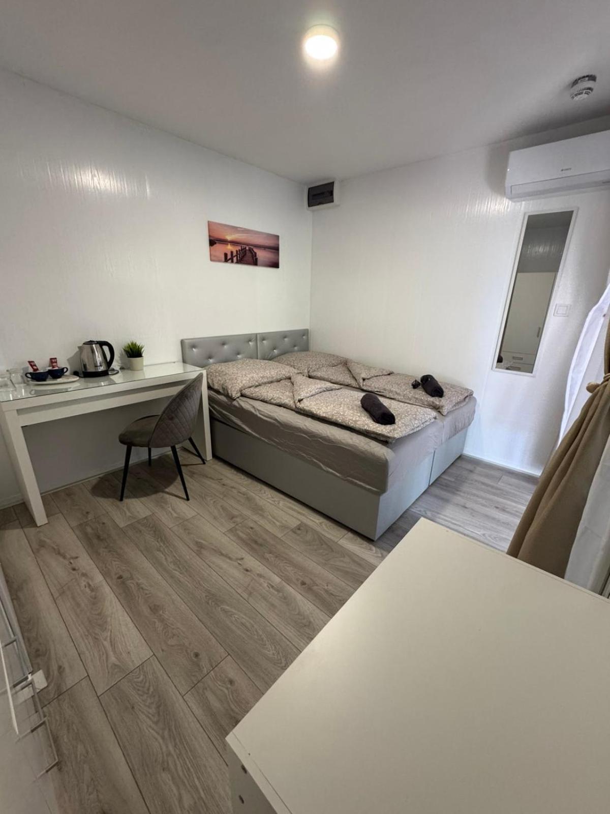 Kinizsi Udvar Apartmanház Balatonboglár Exterior foto